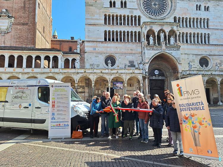 Ad Anffas Cremona un nuovo mezzo per il trasporto sociale