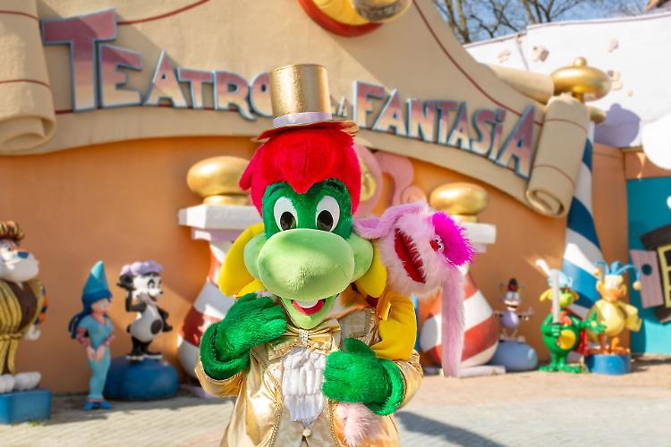 Gardaland festeggia 50 anni con show esclusivi e nuove avventure mozzafiato