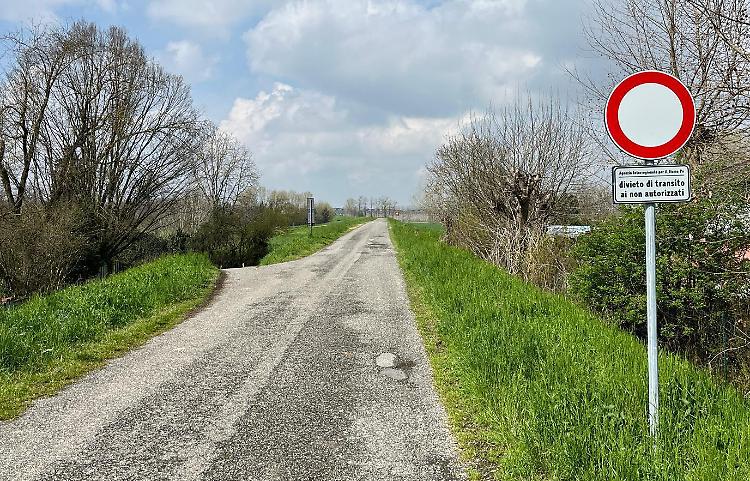 Divieti di Aipo lungo le strade arginali