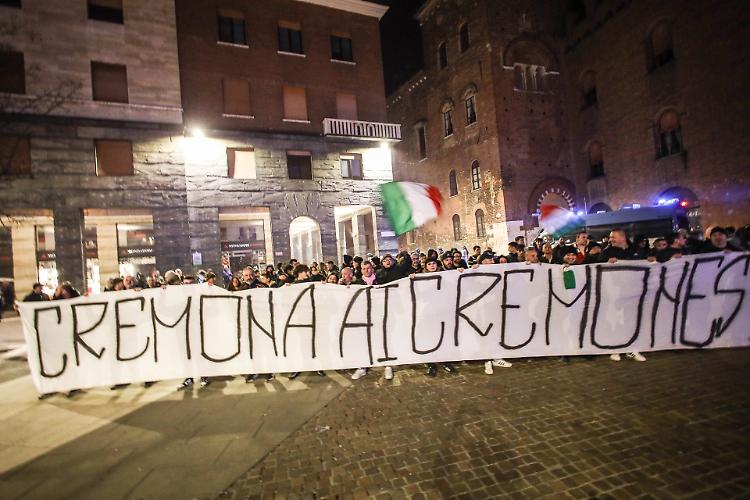 Presidio di Forza Nuova in piazza: denunciati i cinque contestatori
