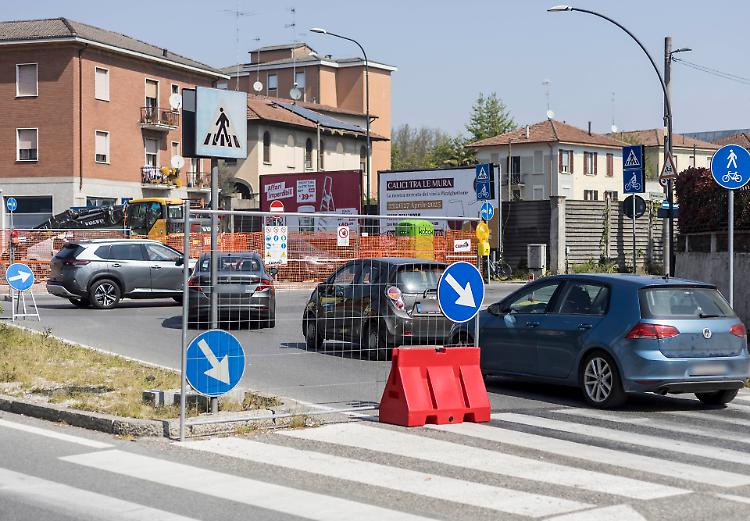 Code, caos e smog: lavori e tanta rabbia