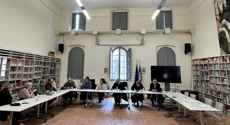 Orario «insolito» del consiglio comunale, il sindaco replica: «Atteggiamento grave»