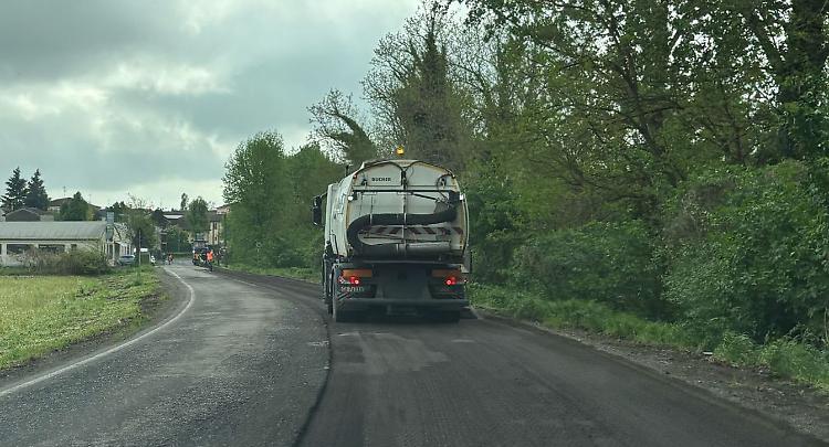 Via le buche: lavori sulla  provinciale