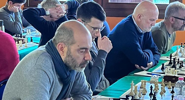 La scacchi-mania conquista la città