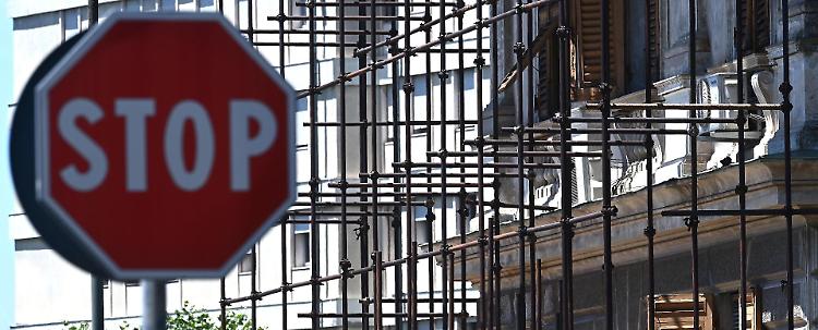 Casa Zero: l’udienza slitta, i clienti col fiato sospeso