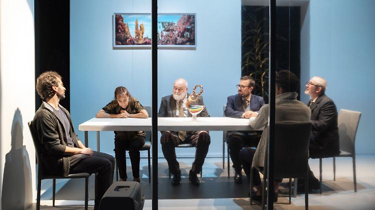 #DIRITTODICRITICA: 'La Ferocia', vota l'autore della recensione migliore