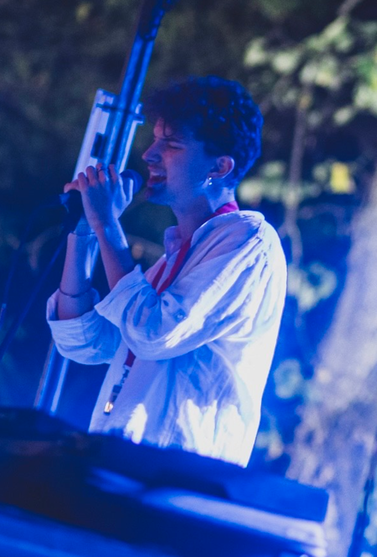 Serata live con LAEO e le sue sonorità pop, rap ed R&B