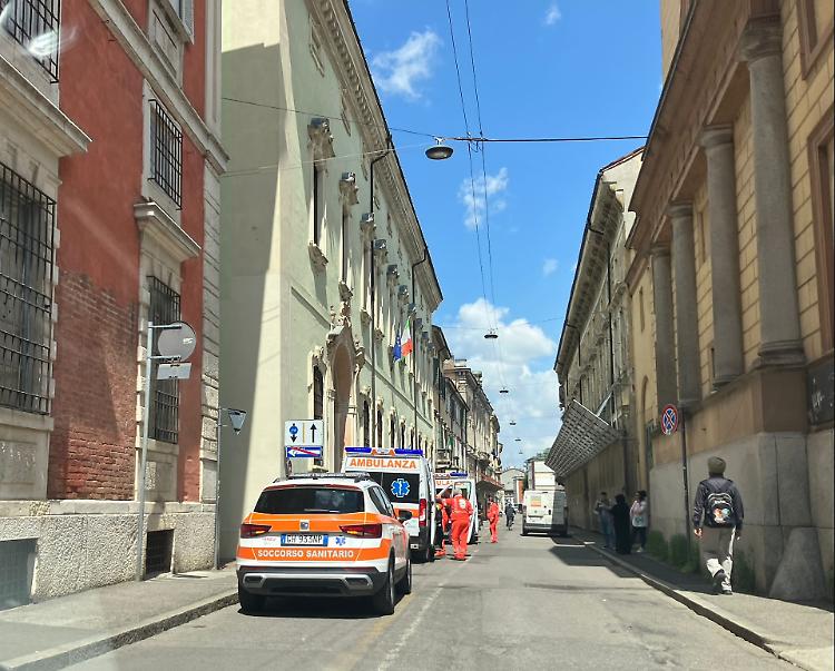 Intervento del 118 per malore tra studenti all’Anguissola
