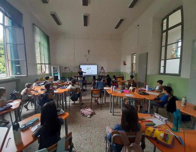 Altra ‘fuga’ di docenti: «Vacanti 620 cattedre»
