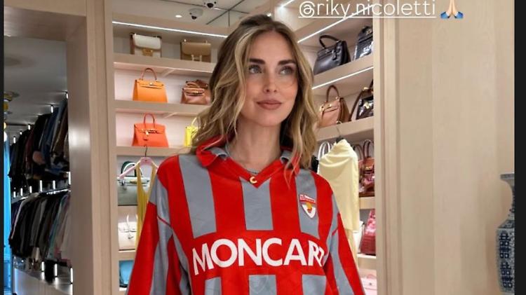 «Serie A baby», Chiara Ferragni con la maglia della Cremonese