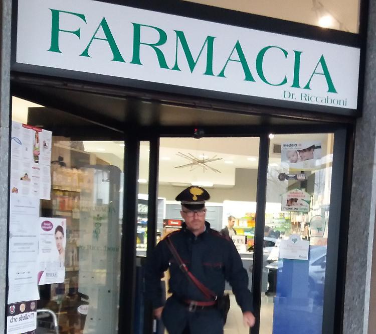 Ladro in farmacia: «L’ho inseguito»