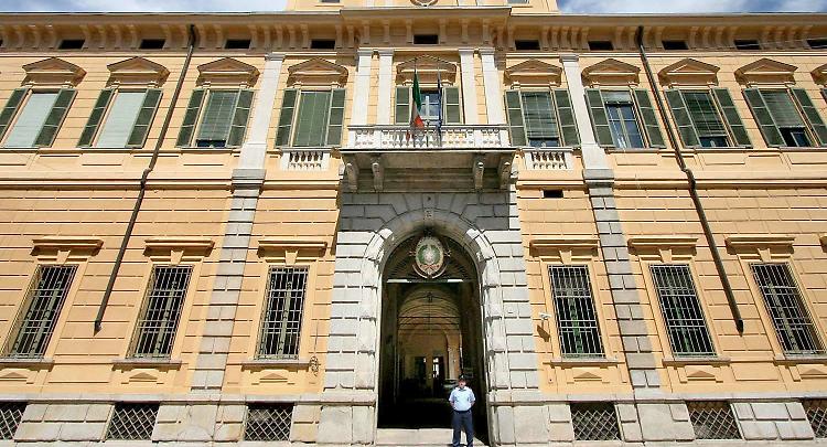 Volano accuse tra vicini: «Gli stalker sono loro»