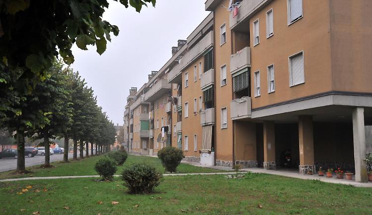 Case popolari: a 84 anni  ‘prigioniera’ delle scale