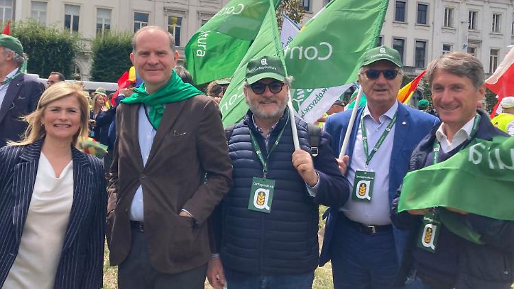«Così si dichiara guerra all'agricoltura europea»