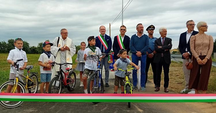 Castelleone inaugura la sua prima ciclabile extraurbana