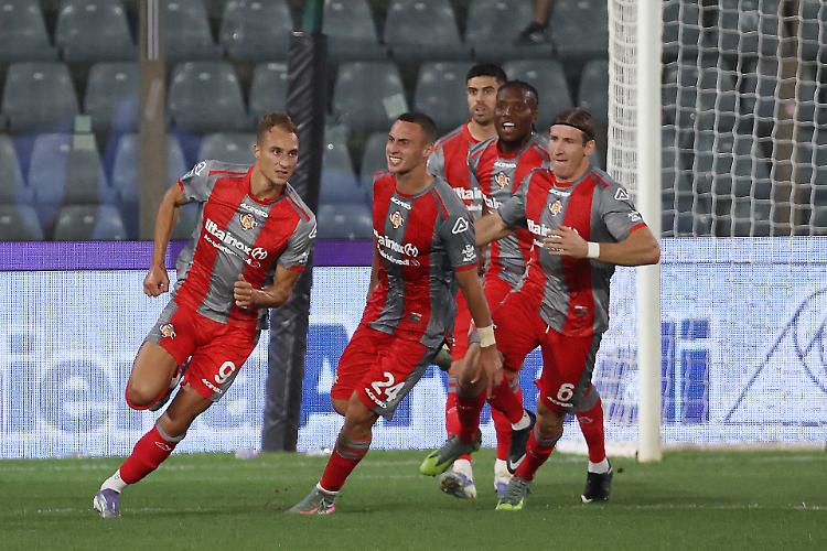 Cremonese:  quattro giocatori fuori dalla lista over