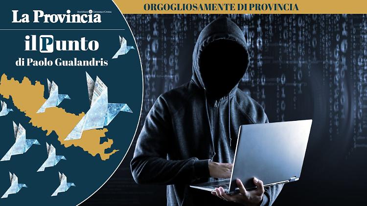 Scacciate dalla rete l'uomo mascherato