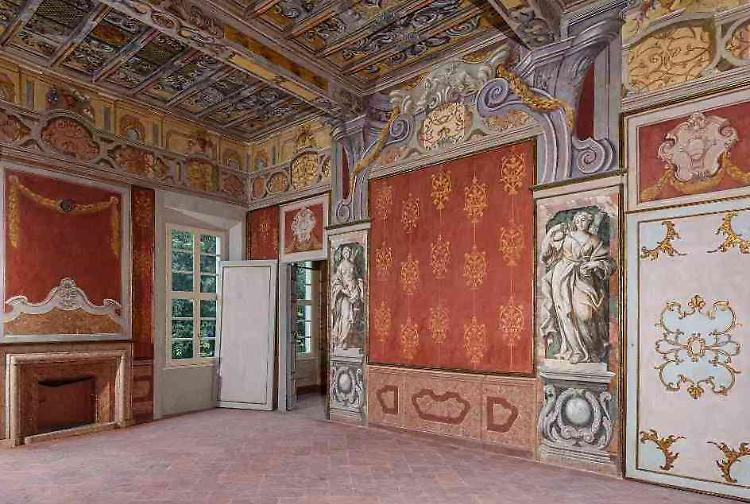 Dimore storiche c’è il Palazzo Abbaziale
