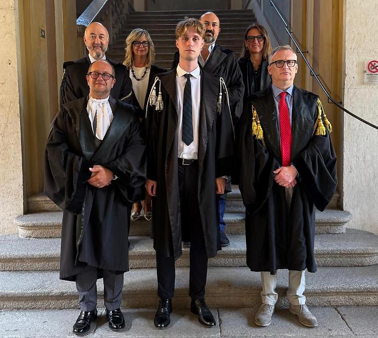 Edoardo Giuseppe Meanti giura davanti al Consiglio dell’Ordine: è avvocato