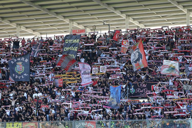 Cremonese ancora imbattuta. Contro il Parma altro pari che muove la classifica