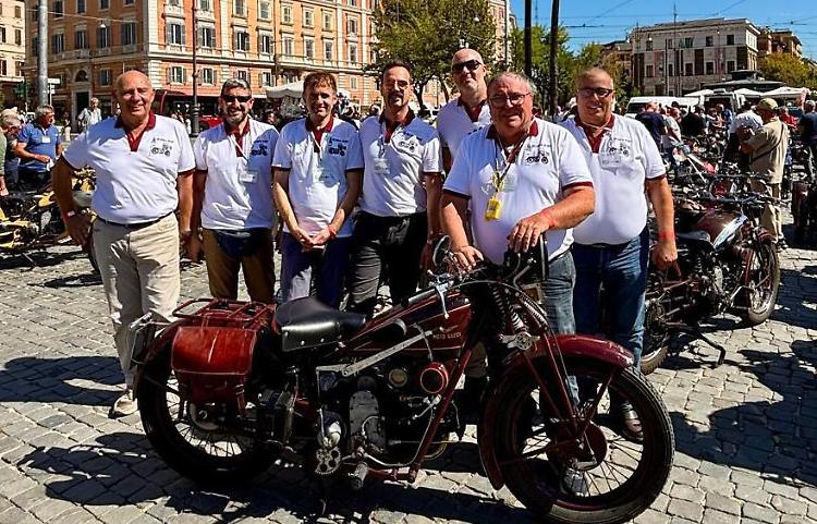  Con le Guzzi anni '30 in trasferta a Roma