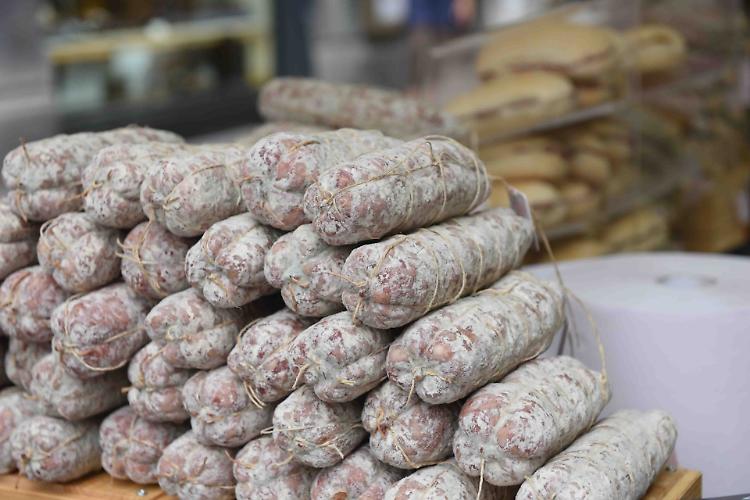 Torna la Festa del Salame dal 3 al 5 ottobre: manifestazione che celebra uno dei simboli del gusto 'Made in Italy'