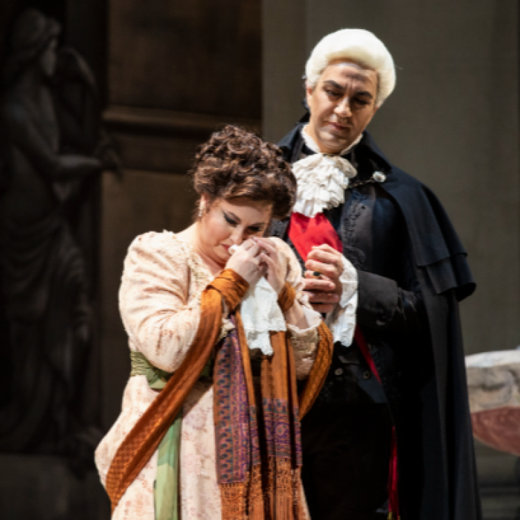 La tragedia di Tosca accende il palcoscenico lirico