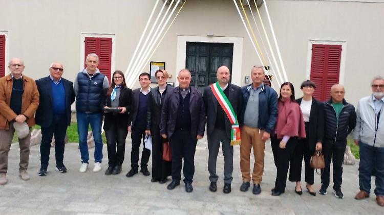 Tutto il paese abbraccia don Tedoldi