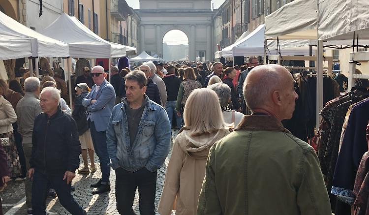 Folla da record per la “Sagra Edition” di Antiquaria: un successo travolgente