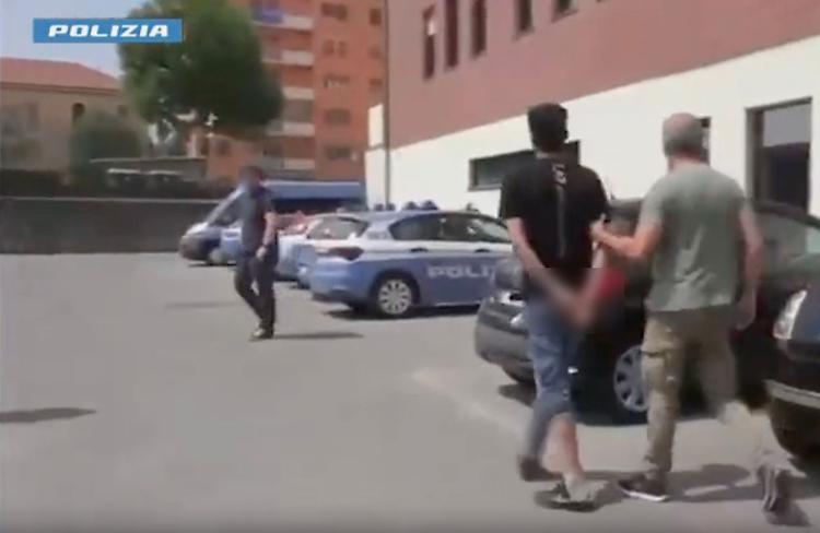 Presi cinque latitanti ricercati in tutta Europa: la banda delle rapine armate smantellata nel Piacentino