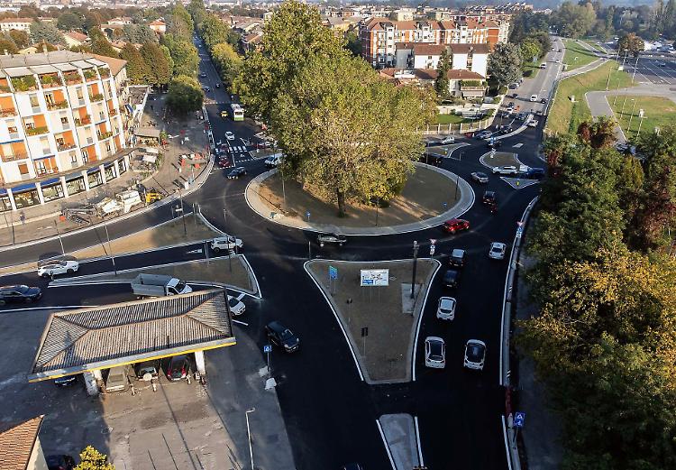 «Granata pensi al ponte e ai nuovi insediamenti»