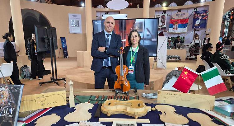 La liuteria cremonese incanta Pechino alla Settimana del Patrimonio Immateriale