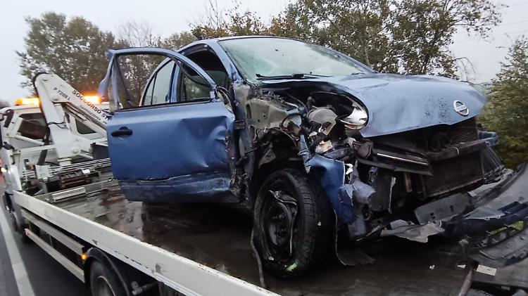Scontro sul ponte del Po, un ferito e traffico paralizzato