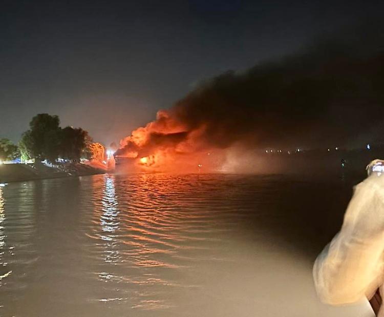 Crociera in fiamme sul Nilo, il gruppo di turisti resta unito fino al rientro