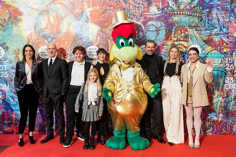 Gardaland torna al cinema: il parco dei sogni diventa protagonista nella nuova commedia di Alessandro Genoves