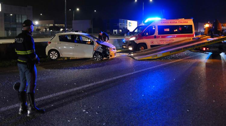 Tamponamento sulla Paullese: 24enne trasportata in elisoccorso a Brescia