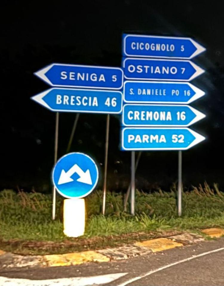 L’incrocio adesso è illuminato