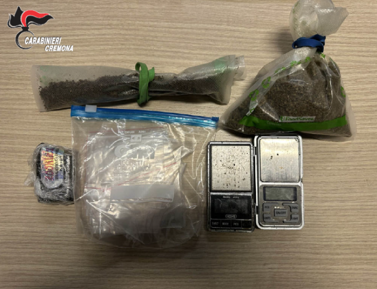 Controllo notturno sull&rsquo;autostrada: arrestato per droga un 26enne