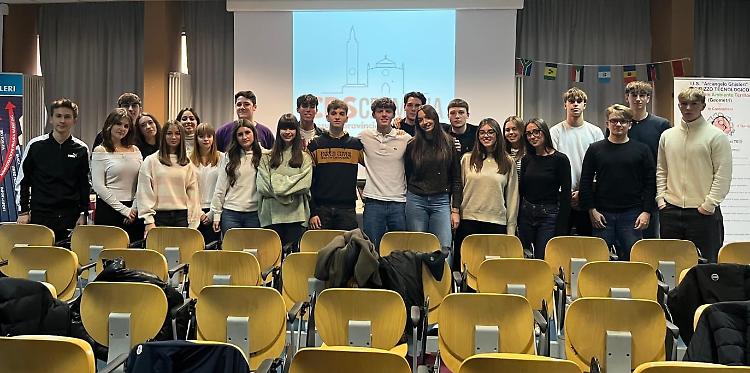 Consulta al via: eletto il nuovo direttivo