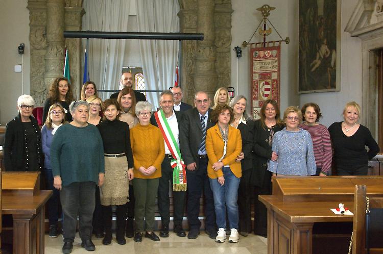 «Un grazie che viene dal cuore»: riconoscimenti ai dipendenti comunali in pensione