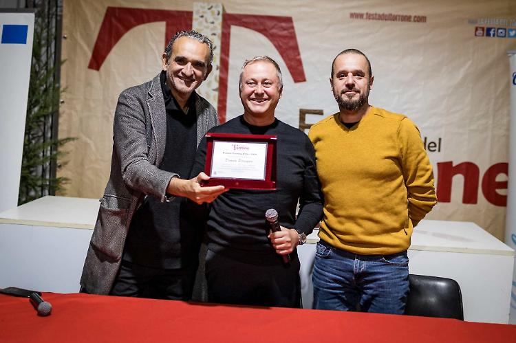 Torrone d’Oro 2025 a Persegani: la tradizione cremonese premia il suo narratore del gusto