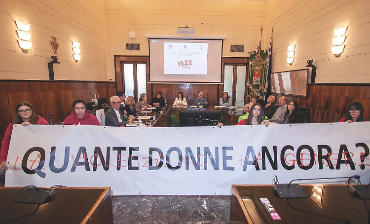 Cremona si mobilita per il 25 novembre: «Quante donne ancora?» al centro della protesta contro la violenza di genere