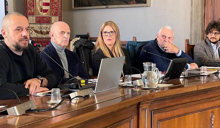 Emozioni e ricordi in Sala Quadri per celebrare Mario Radi, cuore del basket cremonese