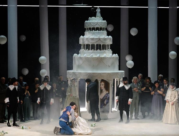 Con Bellini e I Puritani melodramma all’apice