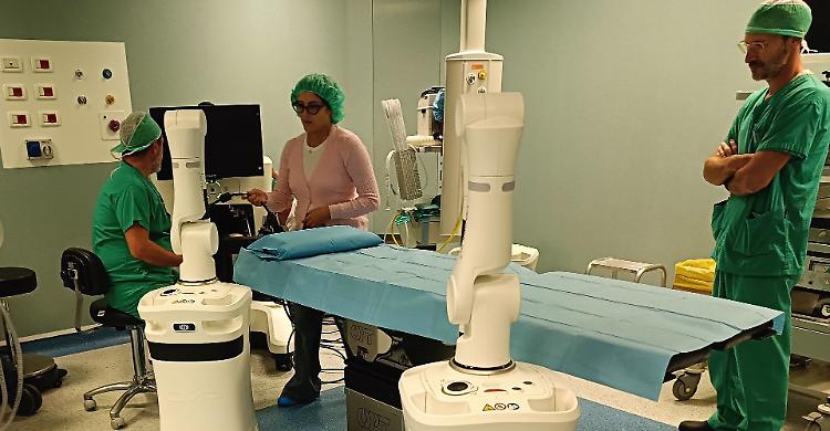 Il robot chirurgo è più preciso dell’uomo