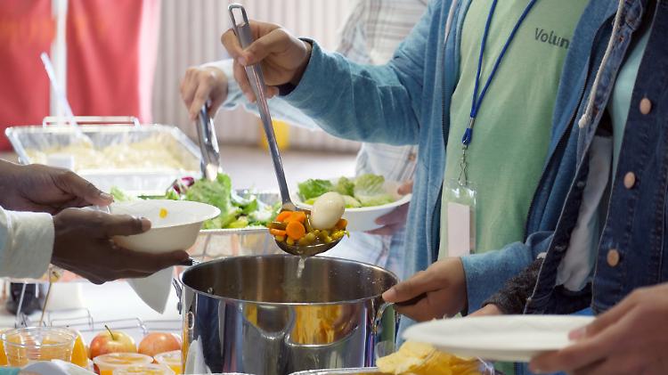 &laquo;Richieste raddoppiate: i soldi non bastano pi&ugrave;&raquo;