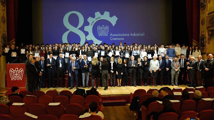 Borse di studio, un mosaico di talenti che disegna il domani