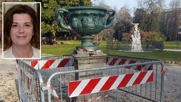 Danni: transennato il bacile di piazza Roma