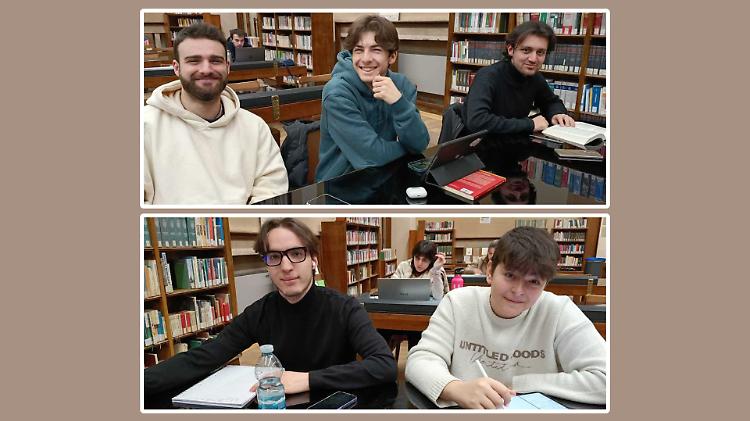  Il 31 dicembre in biblioteca a studiare