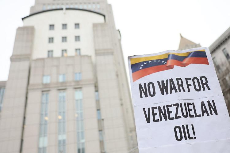 Il caos in Venezuela: &laquo;Aggressione grave&raquo;